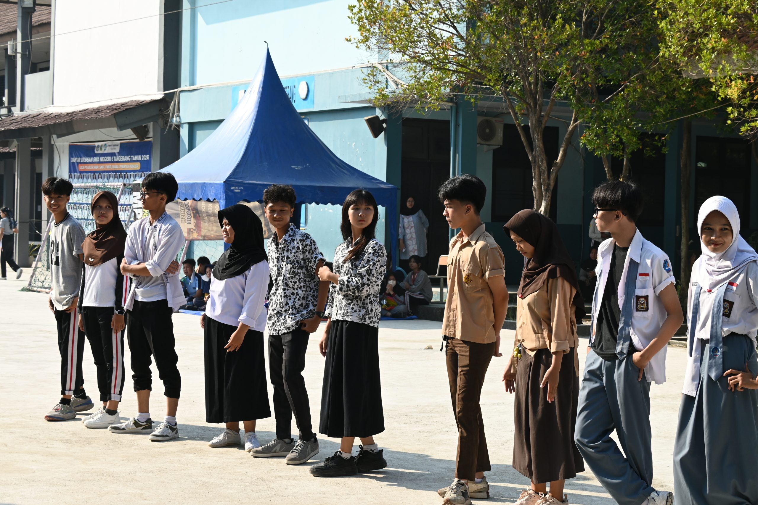 Edukasi Tata Tertib Pakaian lewat Fashion Show, SMAN 6 Tangerang Kemas MPLS dengan Cara Unik dan Interaktif