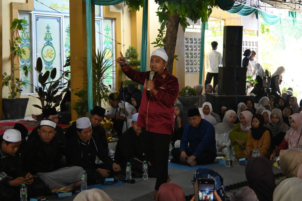 Peringatan Maulid Nabi Muhammad SAW di SMAN 6 Tangerang Bersama Ustadz Hafiz Salim dan Ustadz Abdu Rizal Azhar